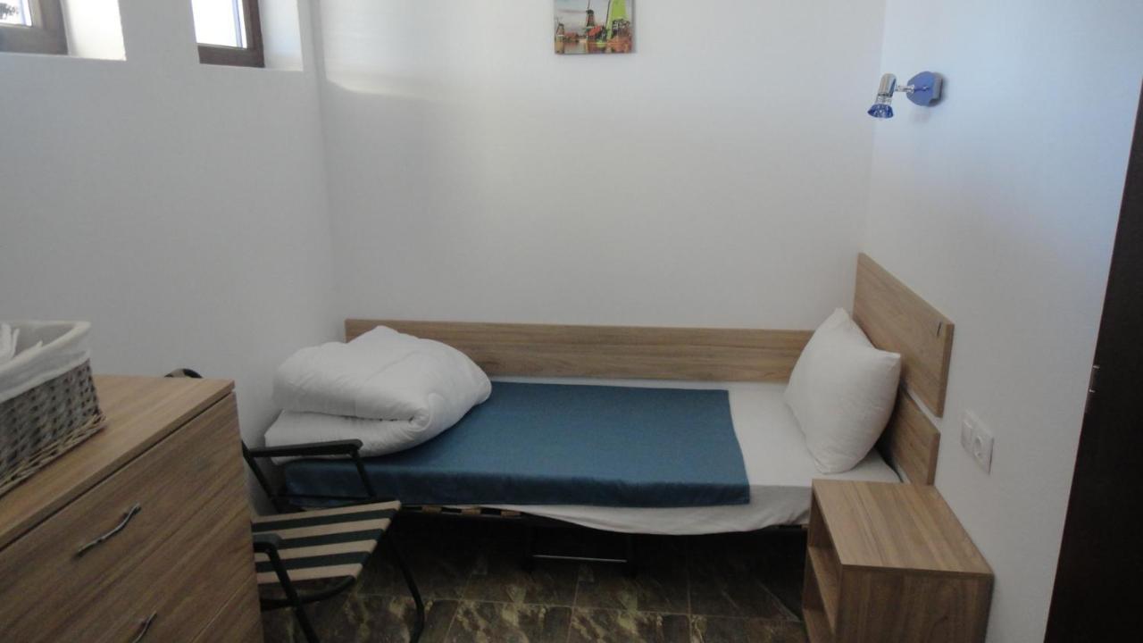 Guest House Hasiendata Pavel Banya Exterior foto